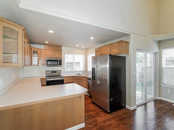 4th image of 2505 171st St E