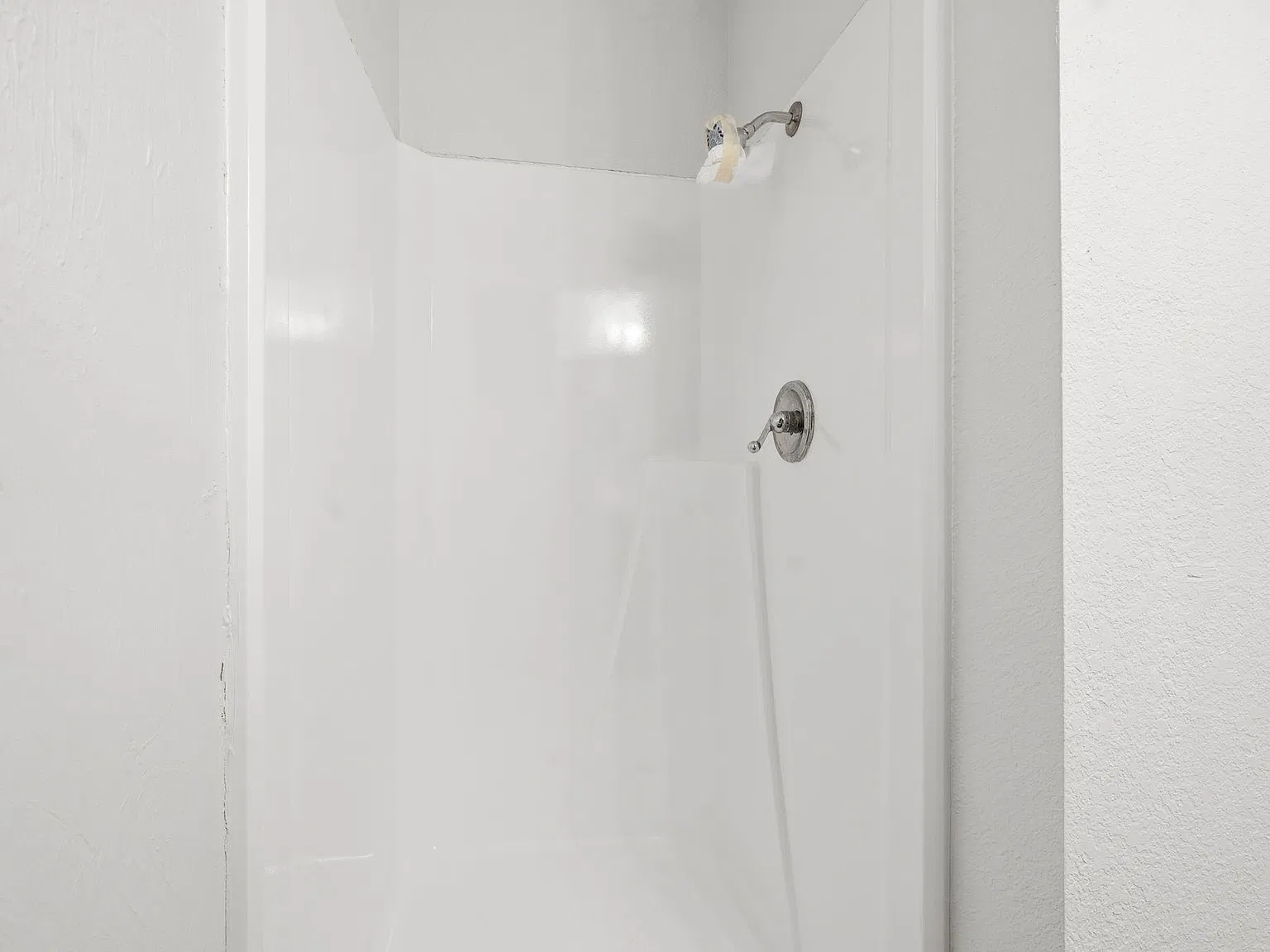 929 W Hickory St — Photo 1