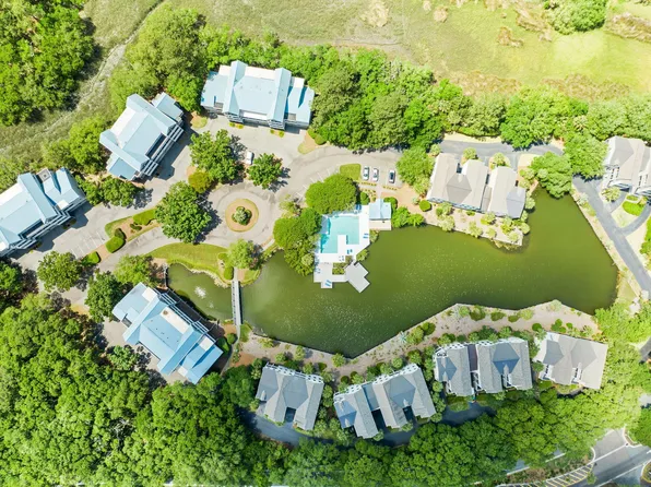 2412 Racquet Club Dr, Johns Island, SC 29455
