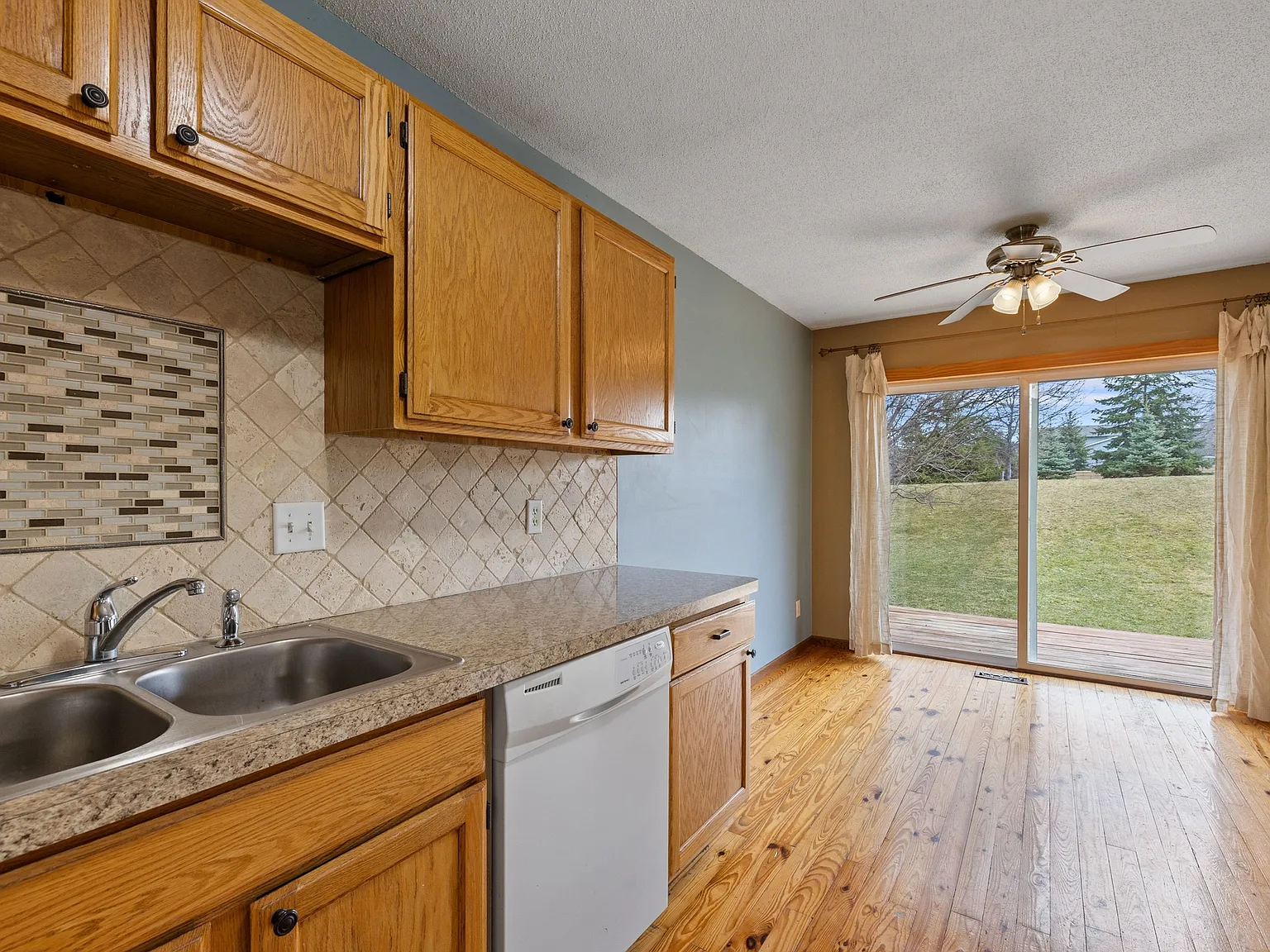 Glencoe Avenue, Lakeville (16940) Jp Kk1 **Tpo** - 1 — Photo 3