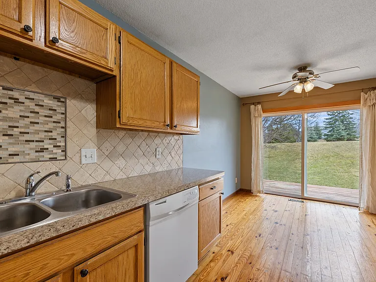 16940 Glencoe Ave #1 — Photo 9