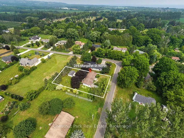 216 Margaret St N, The Blue Mountains, ON N0H 2P0