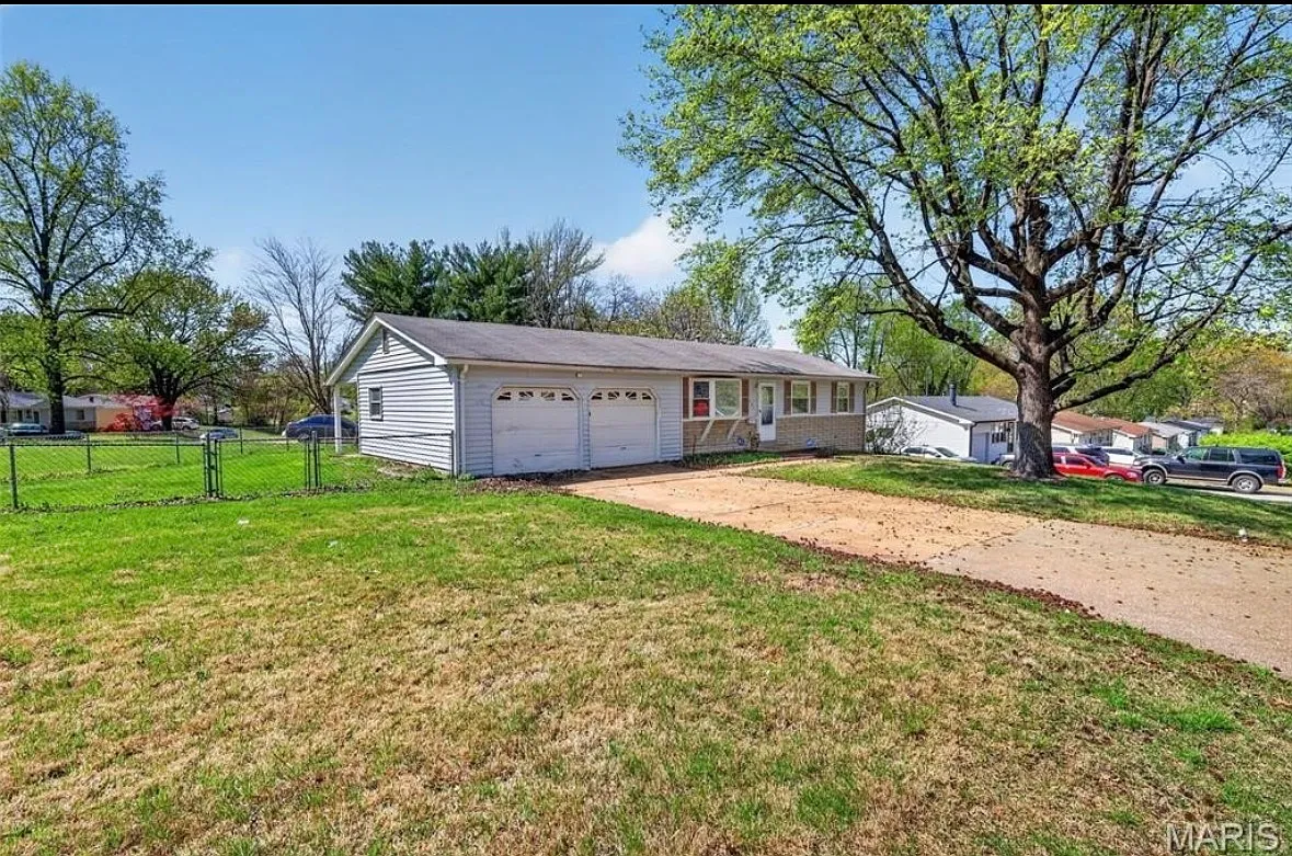 3 bed, 1632 sqft, $1,500 — Photo 2
