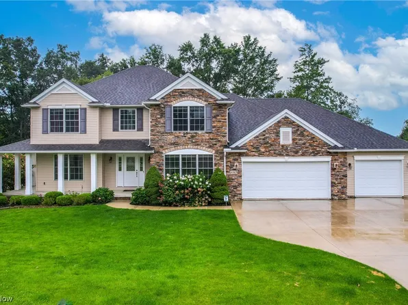 8763 Loxley Ct, Westfield Center, OH 44251