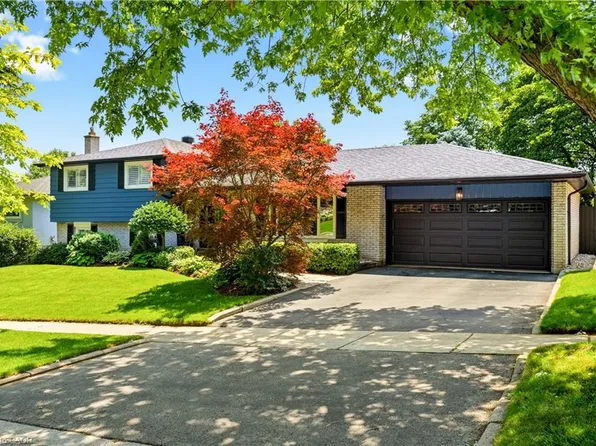 1281 Lakeview Dr, Oakville, ON L6H 2N1