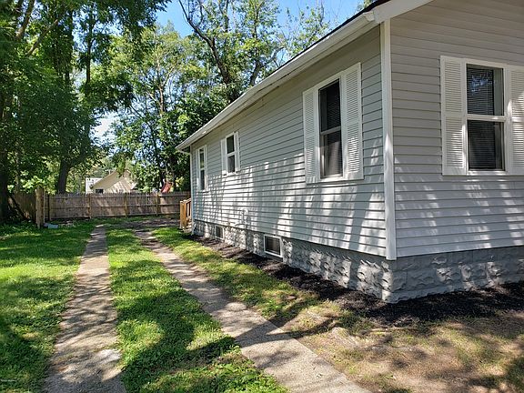 5th image of 1134 Agard Ave