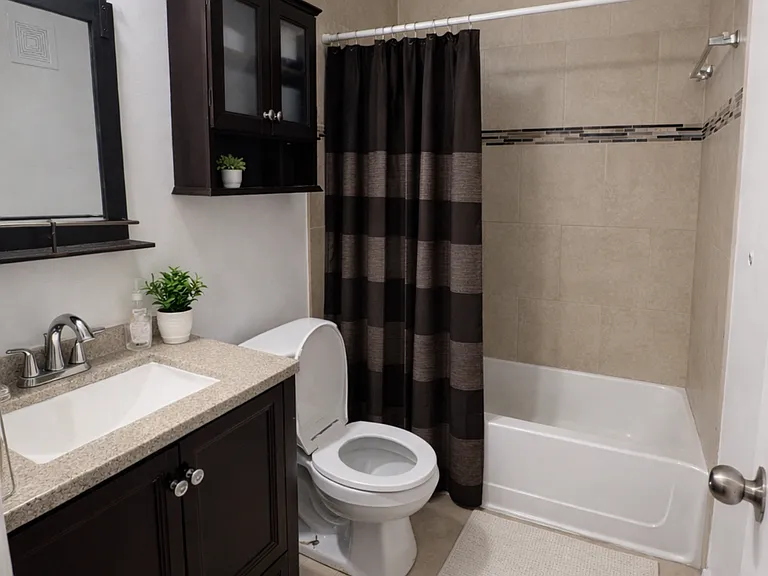 9821 W Elm Ln — Photo 4