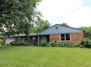 19420 Sundale Dr, South Bend, IN 46614