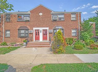 15-45 159th St #6-55, Whitestone, NY 11357