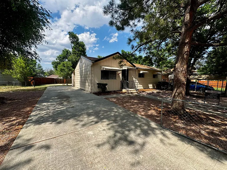 1156 Mount Werner Cir — Photo 3