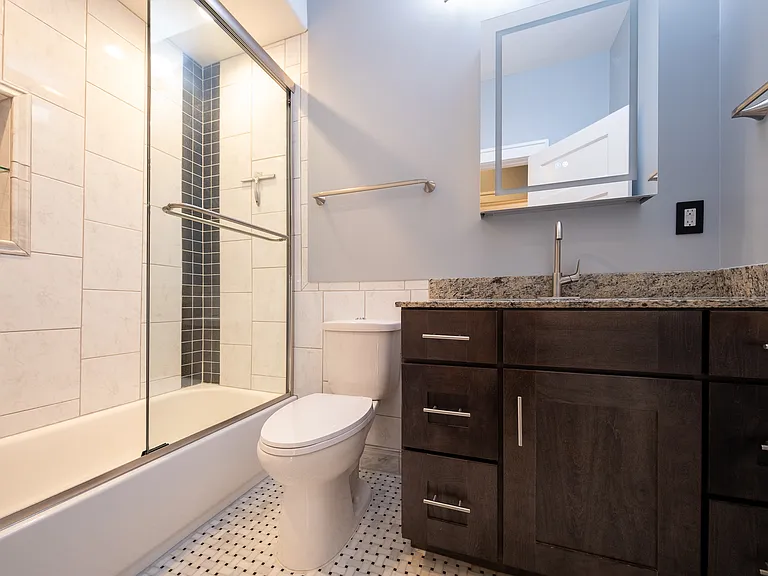 57 Melbourne Ave SE #1W — Photo 8