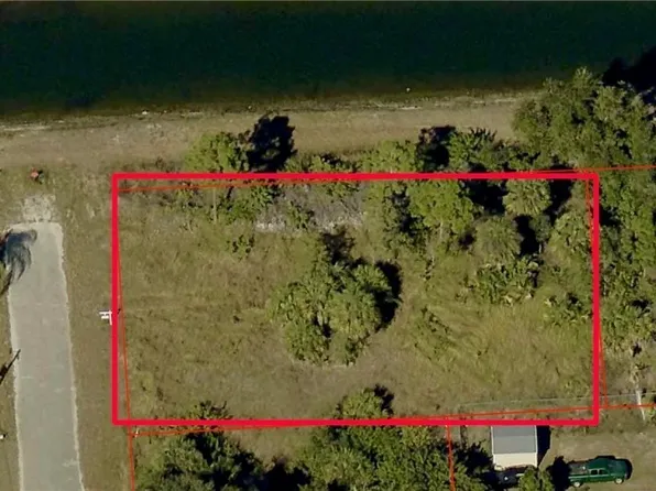 704 Brian Ave N, Lehigh Acres, FL 33971