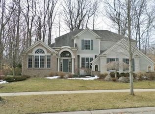 2371 Mistwood Ct N, Canton, MI 48187