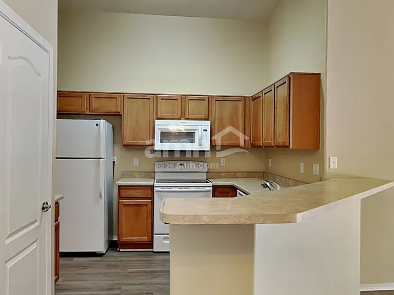 4133 E Lushfield Dr — Photo 3