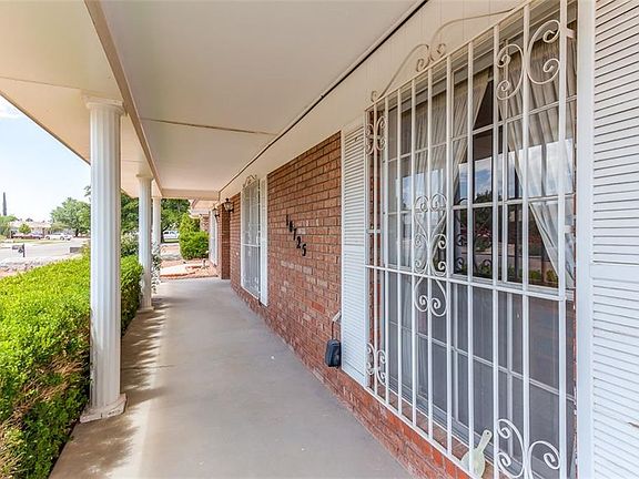 4th image of 10725 Alta Loma Dr