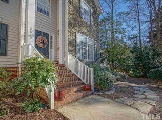 8812 Blakehurst Dr, Raleigh, NC 27617