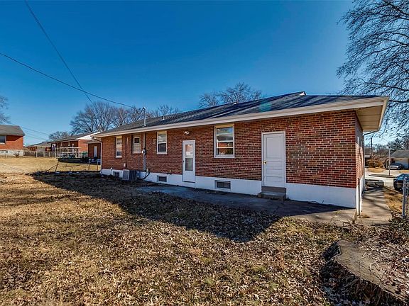 3rd image of 1213 Kimball Ct