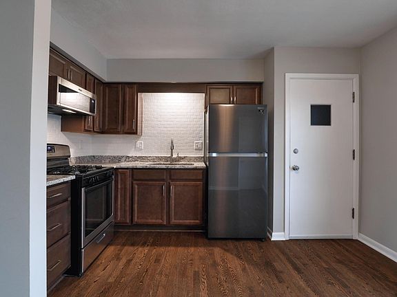 3rd image of 6140 S Packard Ave APT 4