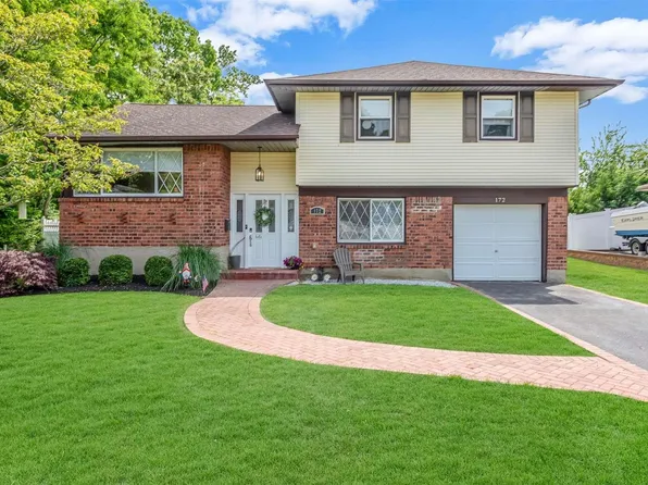 172 Marilynn Street, East Islip, NY 11730