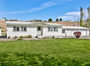 11439 Wide Hollow Rd, Yakima, WA 98908