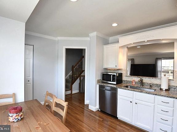 3rd image of 9633 Bedder Stone Pl