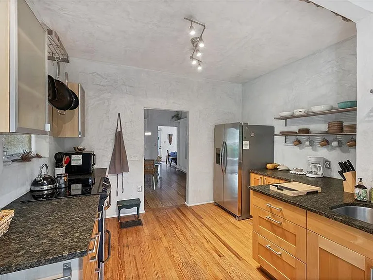 1370 13th St — Photo 14