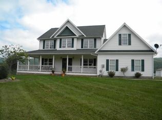 59 Rr 2, Secondcreek, WV 24974