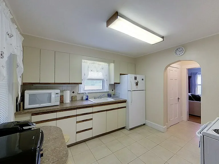 94 Eustis Ave #1 — Photo 4