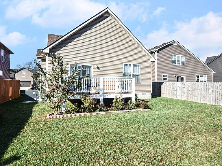 195 Sambar Dr — Photo 16