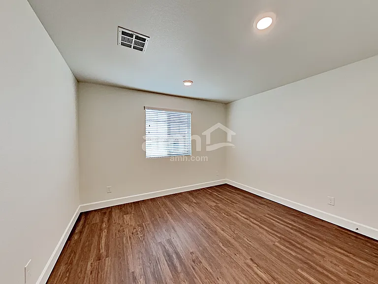 5321 Klinker Brick St — Photo 15