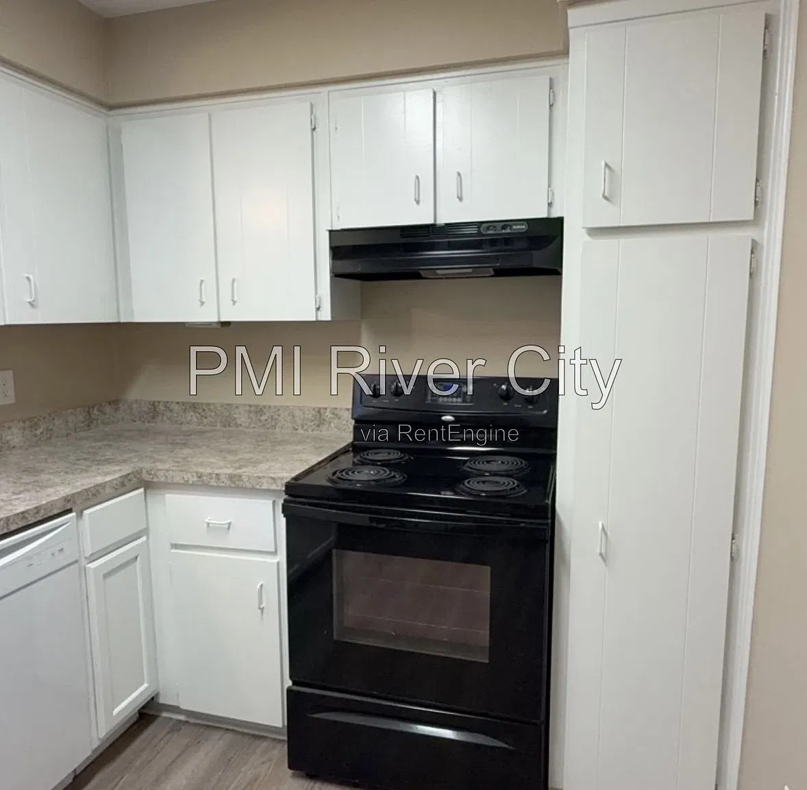 3 bed, 2.0 bath, 1320 sqft, $1,600 — Photo 2