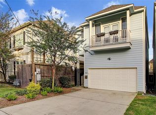 910 Lawrence St, Houston, TX 77008