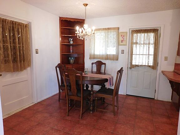3rd image of 2715 Beechwood St