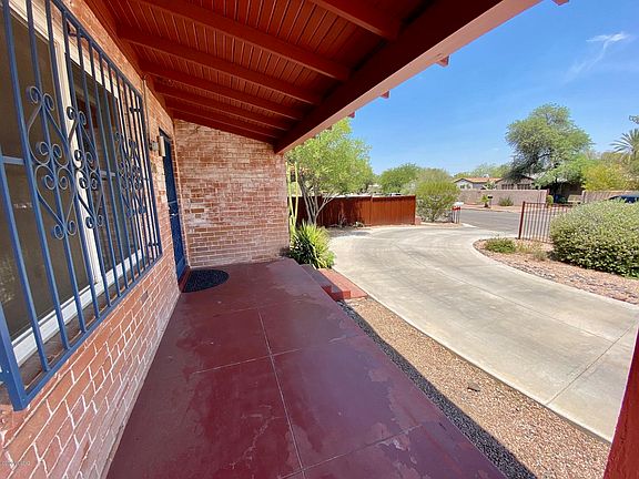 2nd image of 3038 E Drachman St
