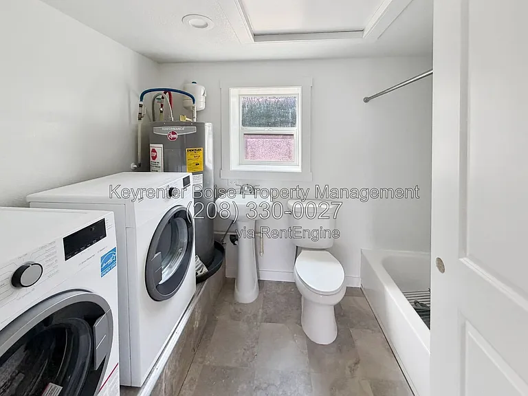 611 20th Ave S — Photo 9
