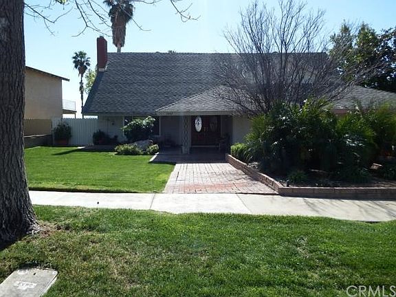2nd image of 3887 E 28th St