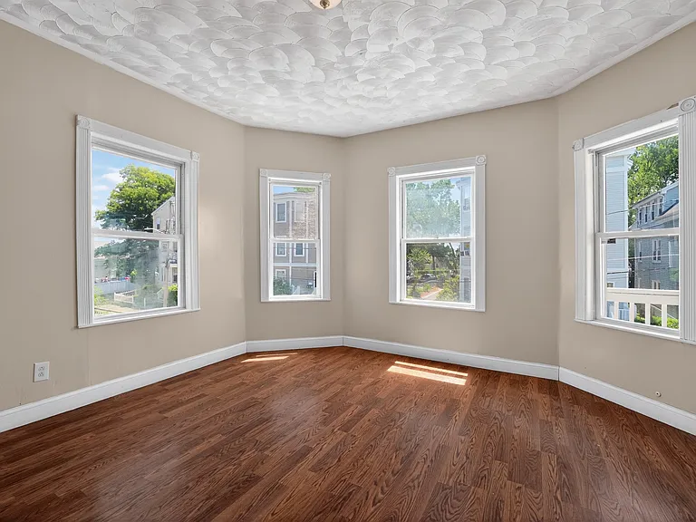 29 Park St #2 — Photo 1