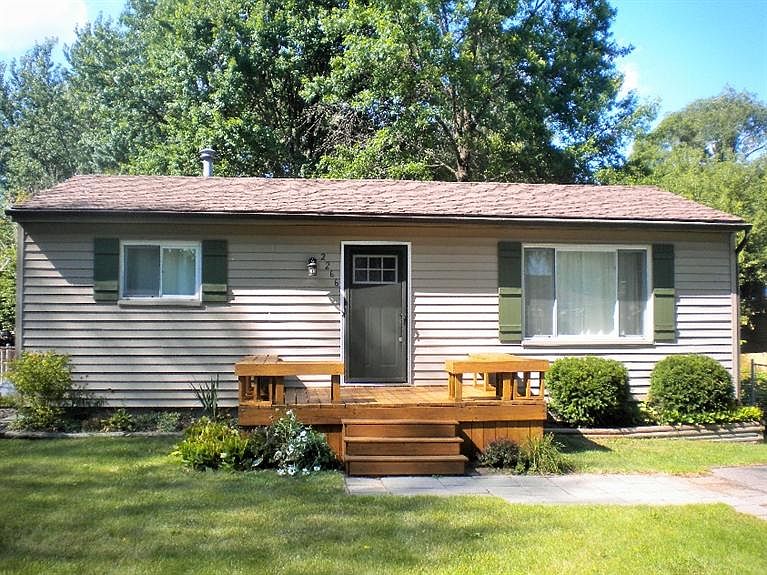1st image of 2266 Merrill Ave