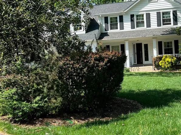 12511 Chasbarb Ter, Herndon, VA 20171