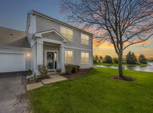 385 Cascade Ln #4, Oswego, IL 60543
