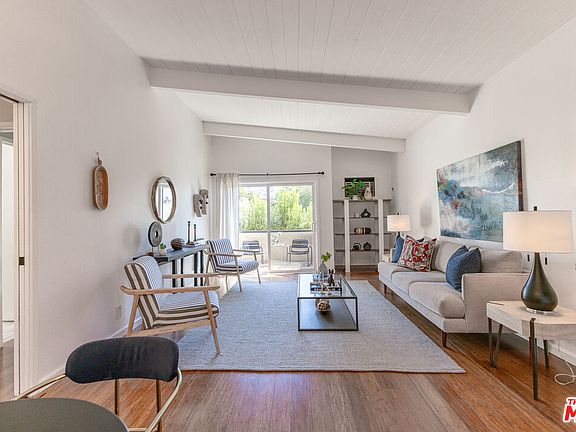 4th image of 12014 Kling St APT 18