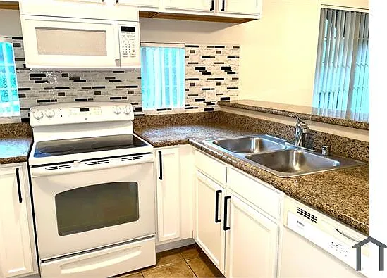 2121 Sealion Dr #108 — Photo 15