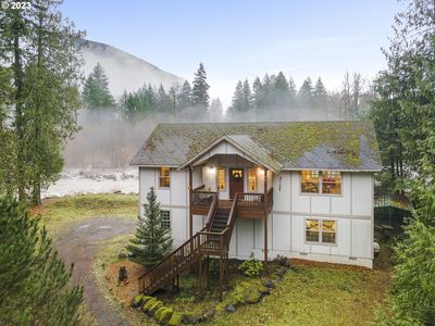 65151 E Riverside Dr, Brightwood, OR, 97011