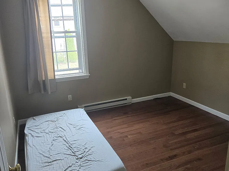 Better image of bedroom #2.