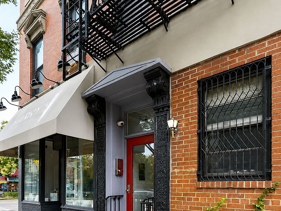 1st image of 64 Macdougal St APT 1