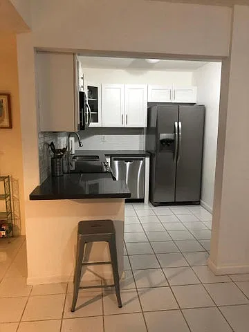 2 bed, 936 sqft, $2,999 — Photo 4