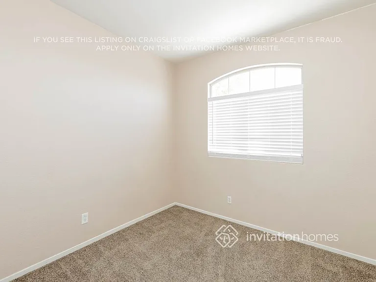1729 Splinter Rock Way — Photo 14