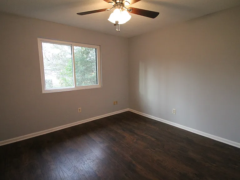 1478 Riverwood Ct — Photo 1