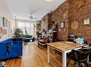 3259 W Walnut St #2, Chicago, IL 60624