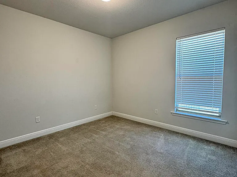 5723 Maggie Rose Cir — Photo 22